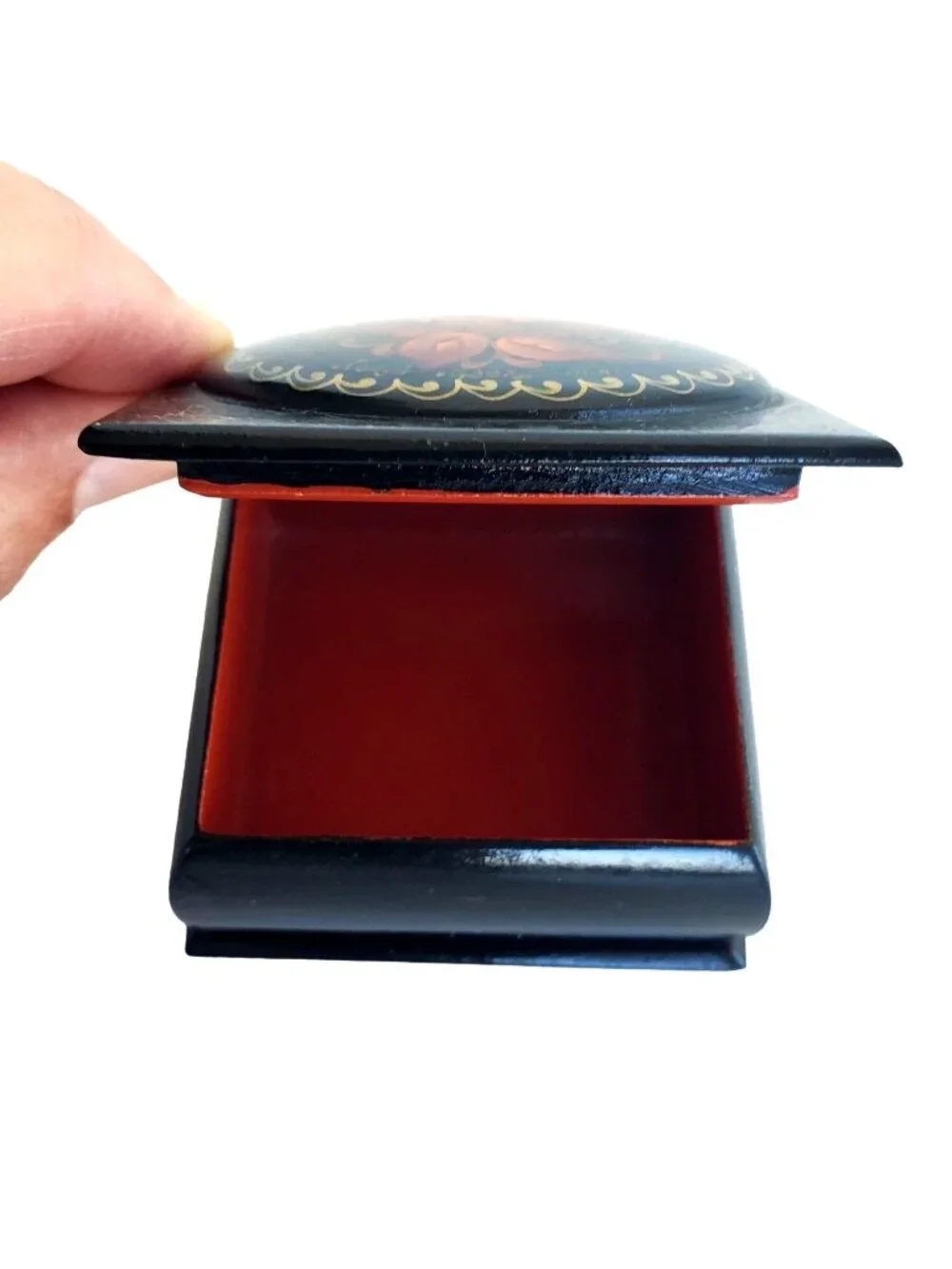 Hand Painted Russian Signed Lacquer Wood Trinket Jewelry Box